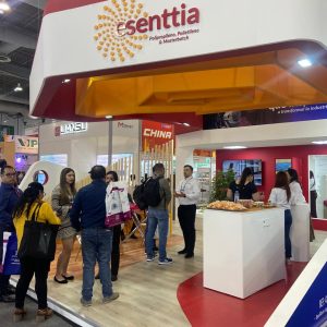 Esenttia presente en la feria Plastimagen México 2025